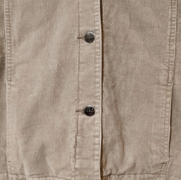 LL. Bean Vintage Corduroy Trucker Style Jacket. Size M - Picture 6 of 12